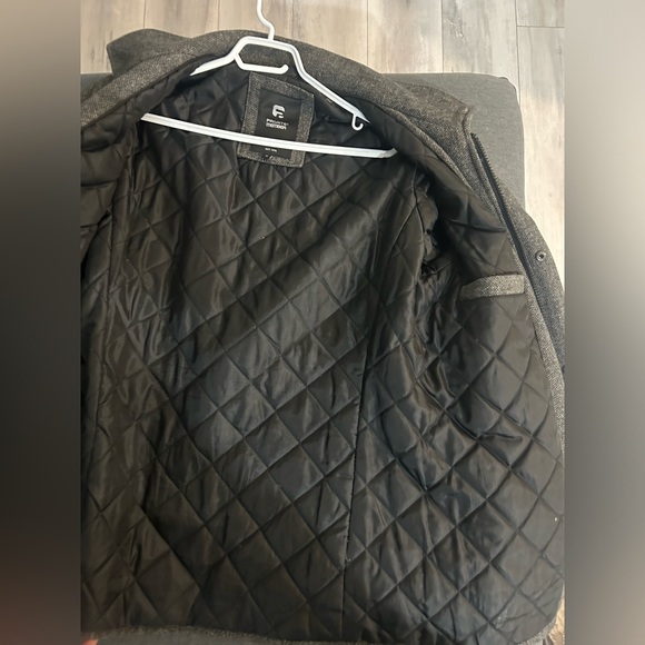 Coat - Picture 2 of 5